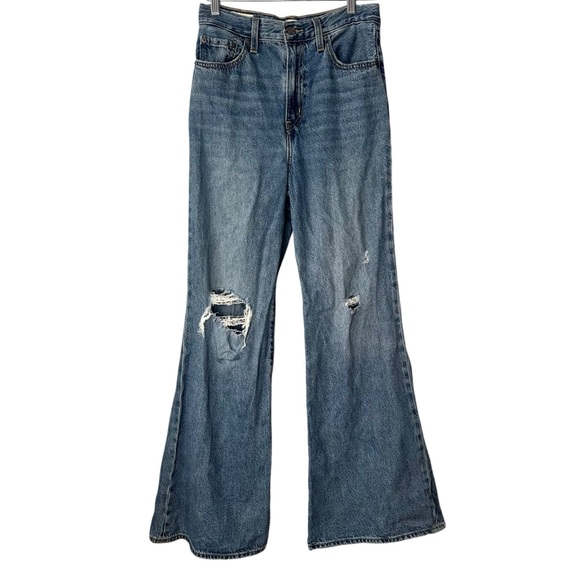 Levi's Premium High Loose Distressed Flare Jeans Size 27 - Picture 2 of 10